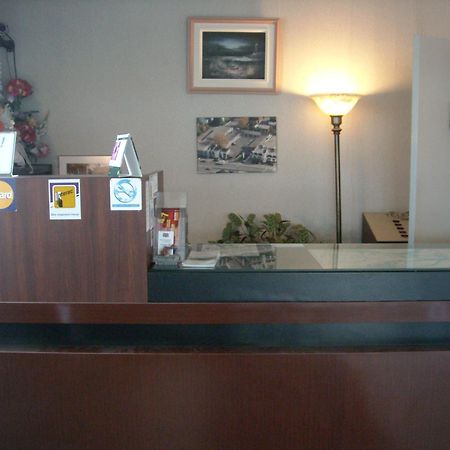 Motel Seigneurie De Vaudreuil Exterior photo
